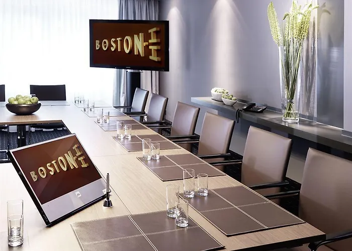 Boston Hh Hotel 4*