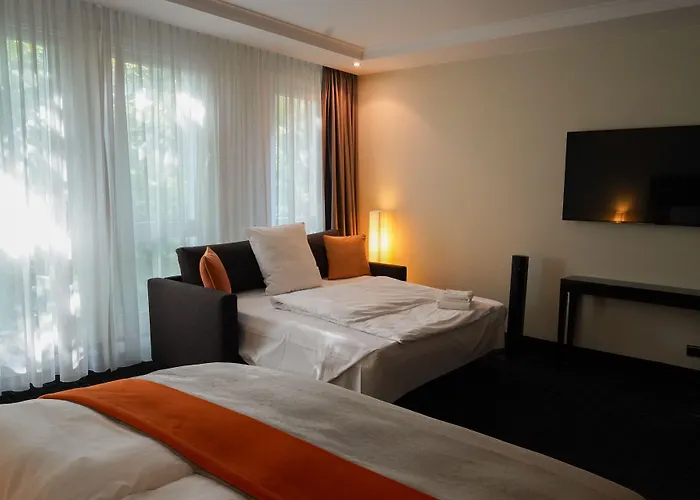 Boston Hh Hotel 4*