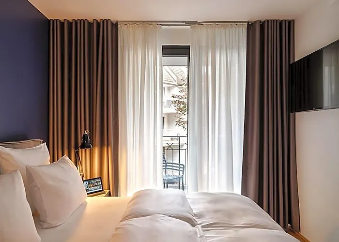 Hotel Boston Hh