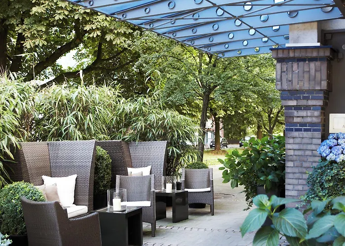 Boston Hh Hotel 4*